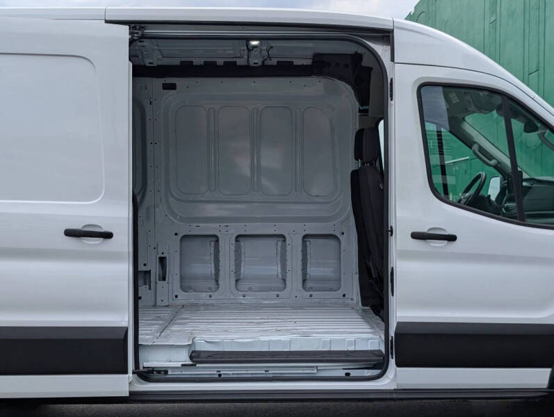 2023 Ford E-Transit