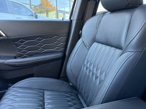 2025 Mitsubishi Outlander SEL