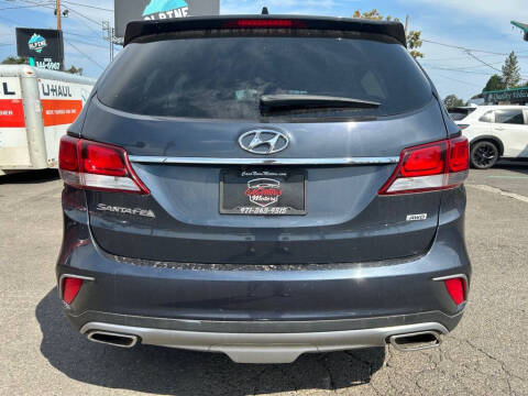 2018 Hyundai Santa Fe SE