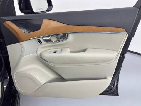 2021 Volvo XC90 Recharge T8 Inscription Expression 7P