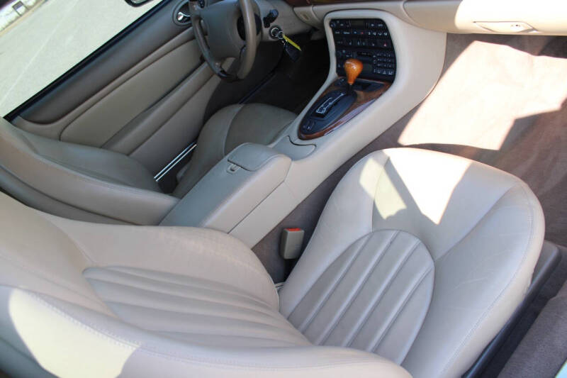 2000 Jaguar XK-Series XK8