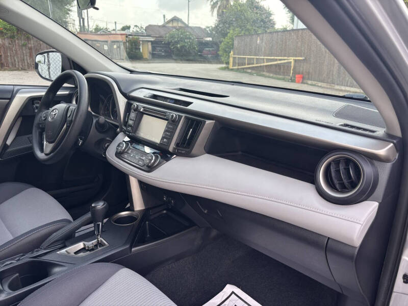 2014 Toyota RAV4 XLE