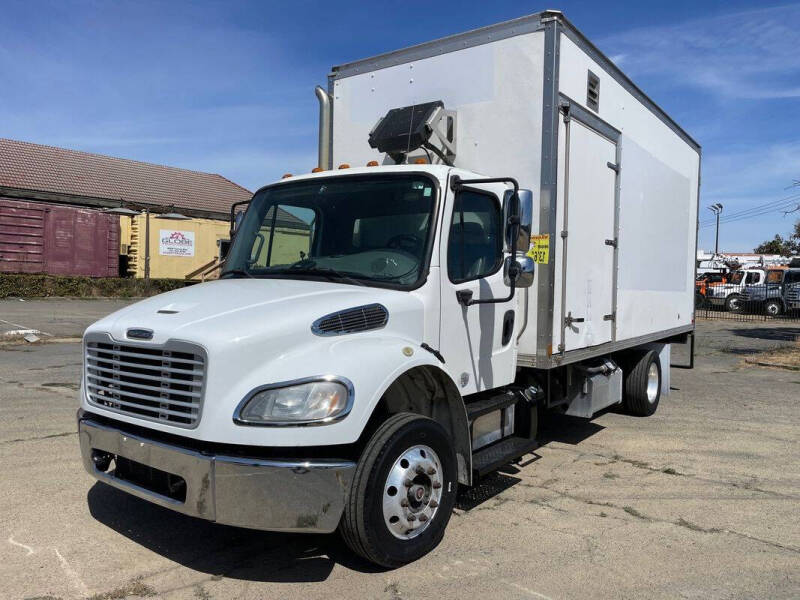 2016 Freightliner M2 106