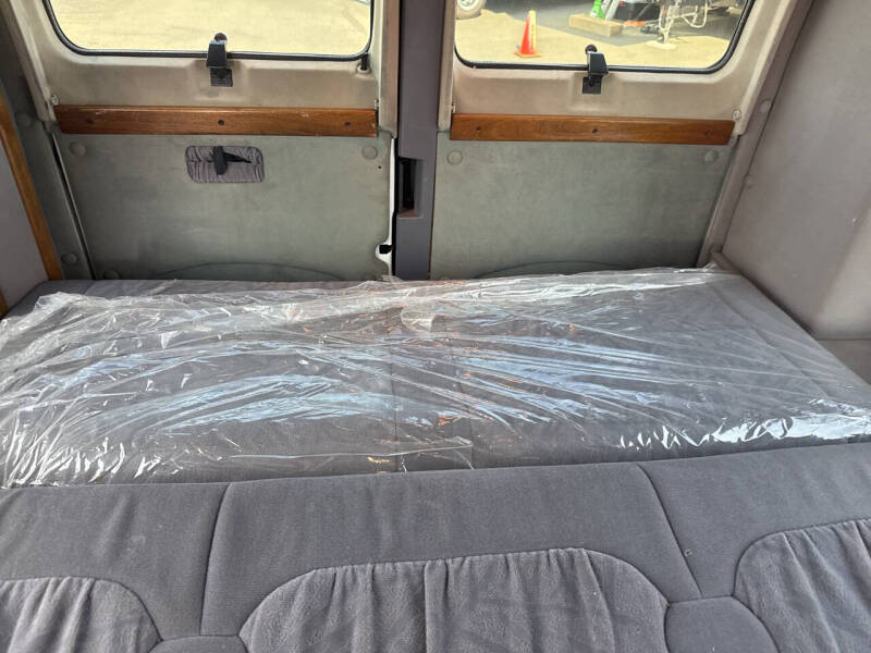 1999 Dodge Ram Van 1500