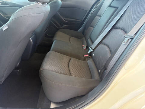 2015 Mazda MAZDA3 i Touring