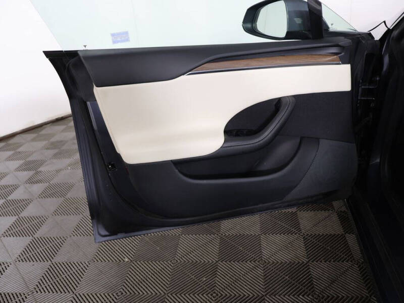 2022 Tesla Model S