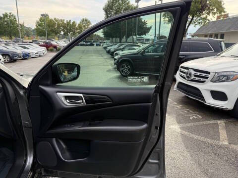 2020 Nissan Pathfinder S