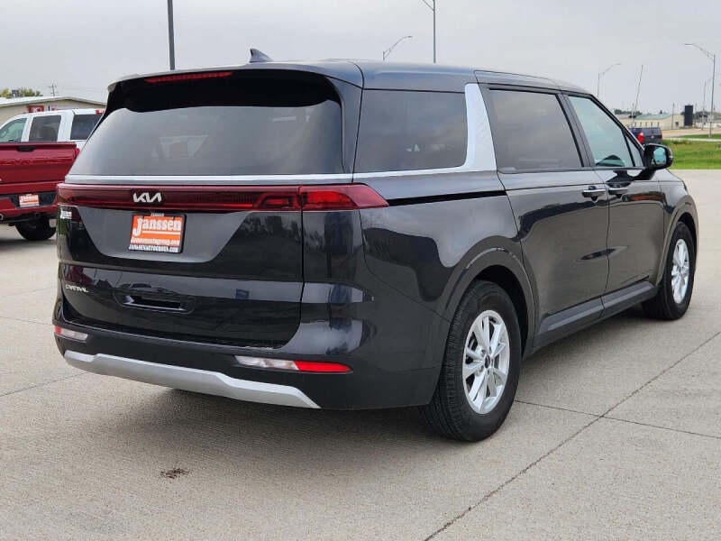 2024 Kia Carnival