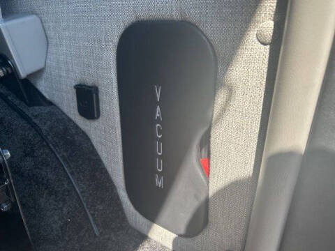 2023 Chevrolet Express 2500