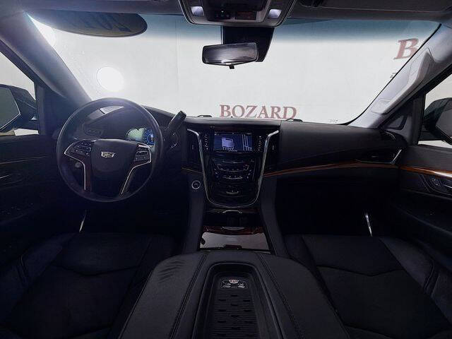 2017 Cadillac Escalade Luxury
