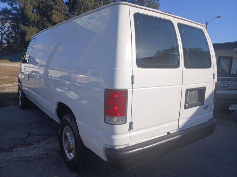 2000 Ford E-250