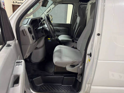 2012 Ford E-Series E-350 SD