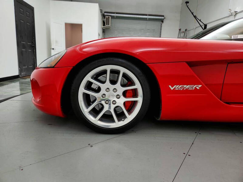 2005 Dodge Viper SRT-10