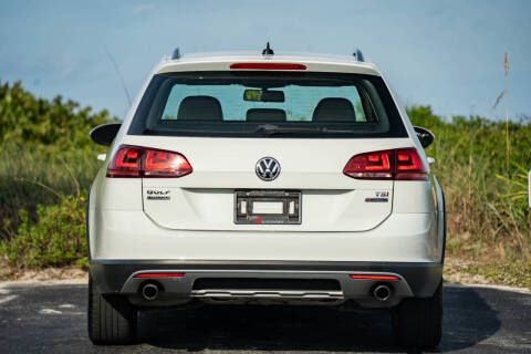 2017 Volkswagen Golf Alltrack TSI S 4Motion