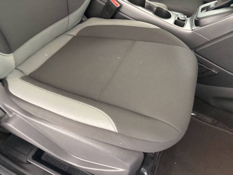 2016 Ford Escape S