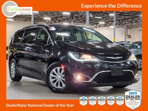 2019 Chrysler Pacifica for sale at Dallas Auto Finance in Dallas TX