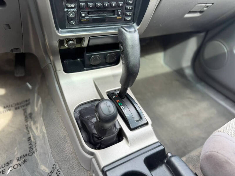 2002 Toyota 4Runner SR5