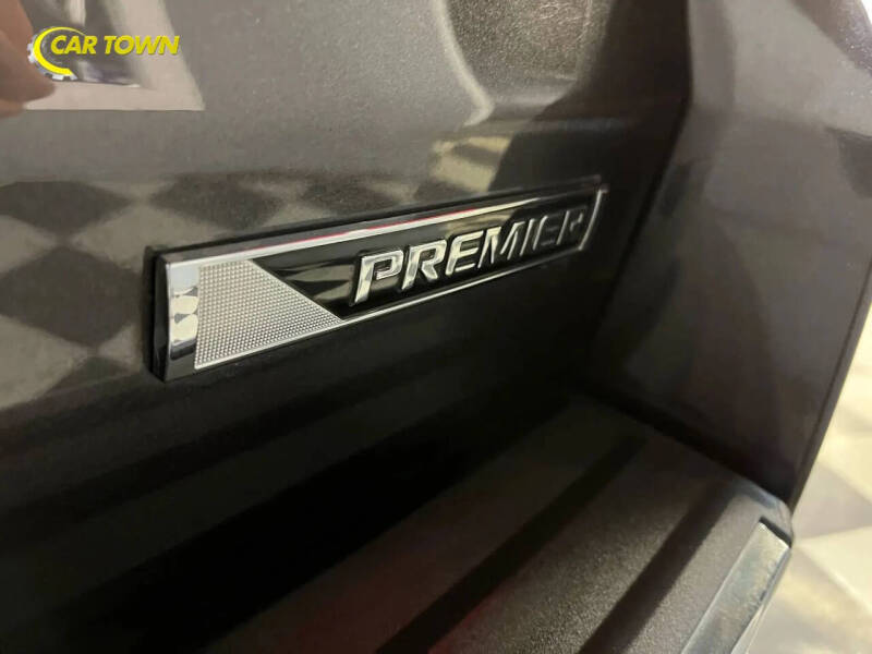 2017 Chevrolet Suburban Premier