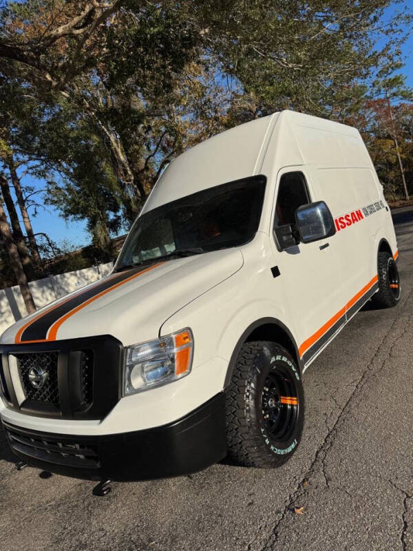 2015 Nissan NV Cargo S photo 3