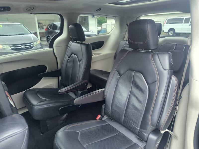 2018 Chrysler Pacifica Touring L Plus