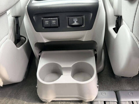 2018 Toyota Sienna XLE 8-Passenger