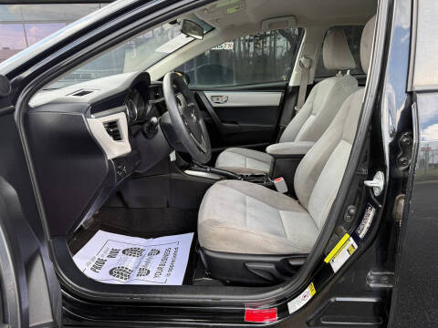 2016 Toyota Corolla LE