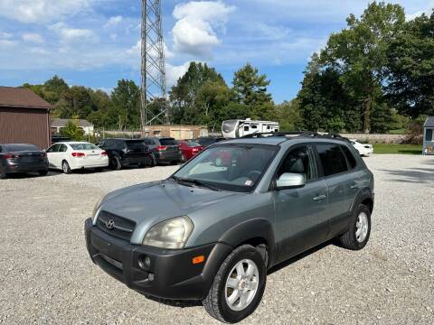 2005 Hyundai Tucson for sale at Lake Auto Sales in Hartville OH