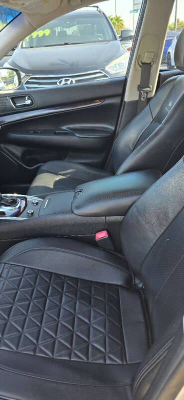 2013 Infiniti G37 Sedan Journey