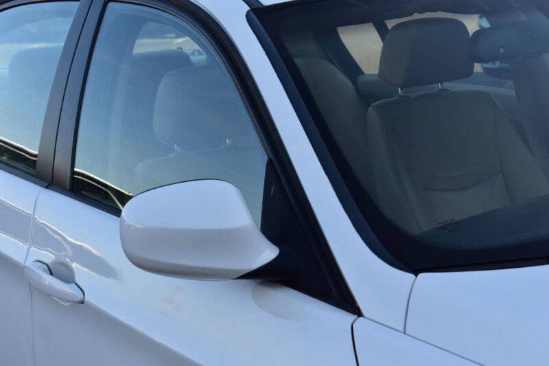 2011 BMW 3 Series 328i