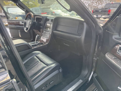 2017 Lincoln Navigator Select