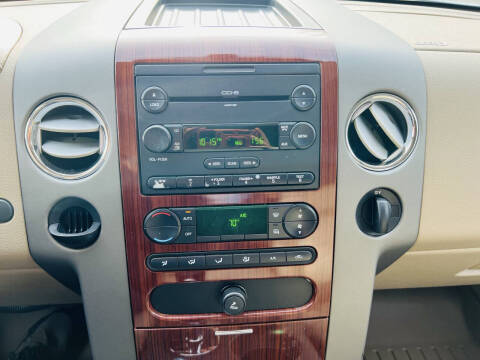 2005 Ford F-150 Lariat