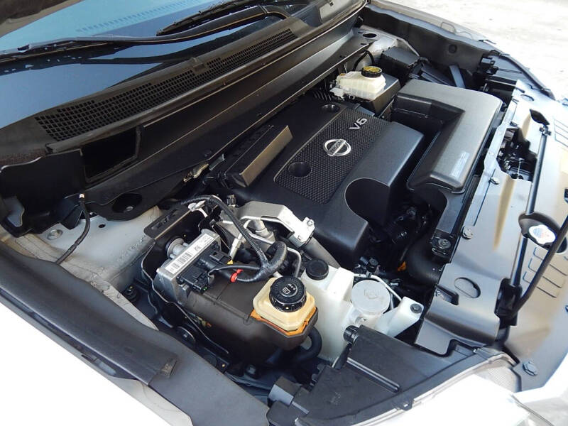 2016 Nissan Pathfinder SV