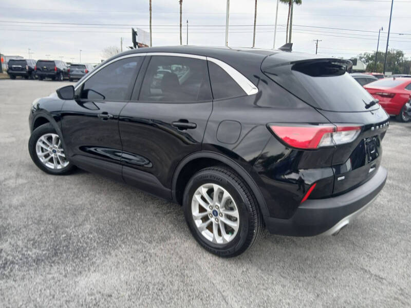 2021 Ford Escape SE