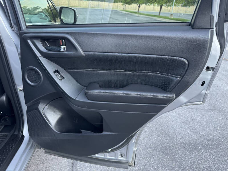 2017 Subaru Forester 2.5i Touring