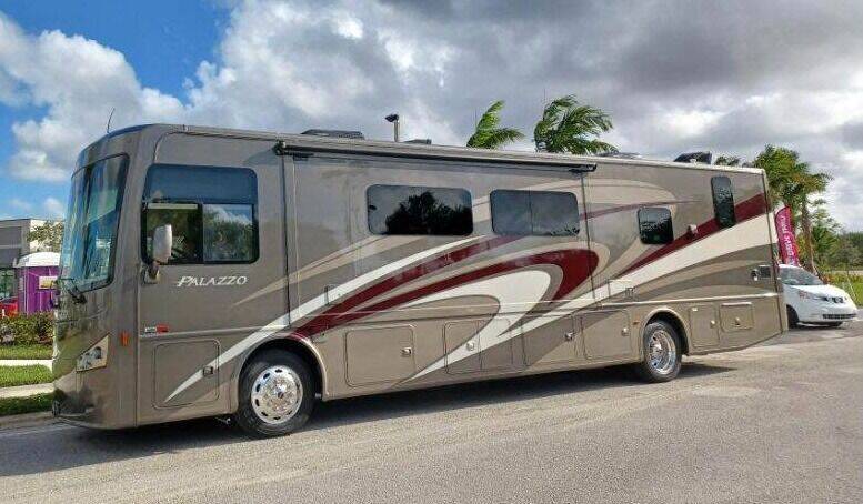 2018 Thor Industries PALAZZO for sale at Love's Auto Group in Boynton Beach FL
