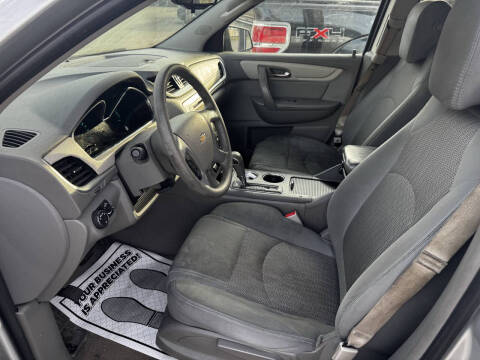 2017 Chevrolet Traverse LS