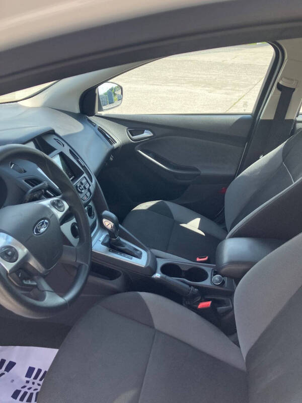 2014 Ford Focus SE