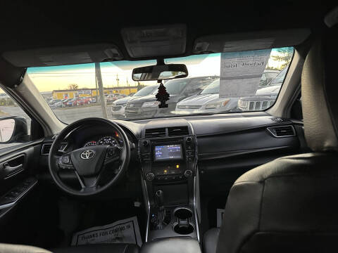 2015 Toyota Camry LE