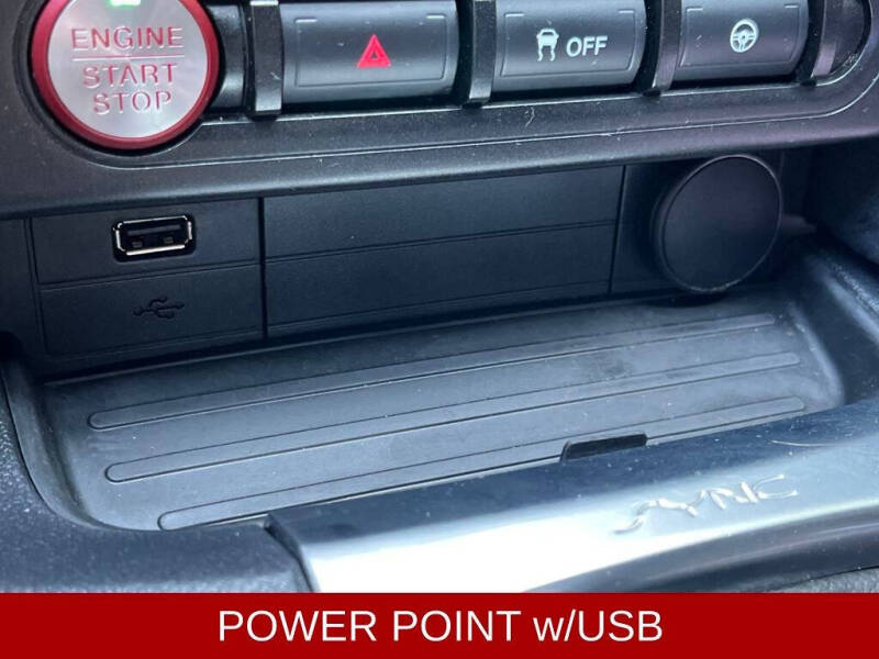 2022 Ford Mustang EcoBoost