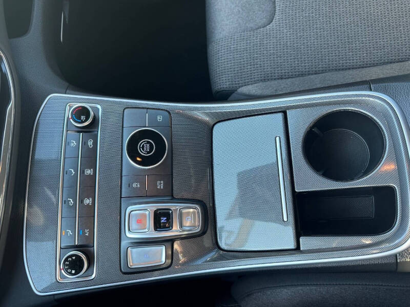 2021 Hyundai Santa Fe SE