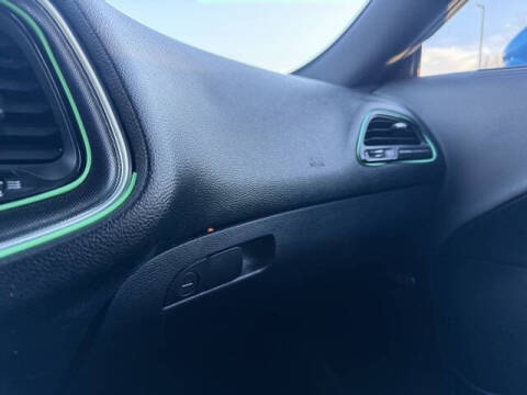 2015 Dodge Challenger SXT Plus