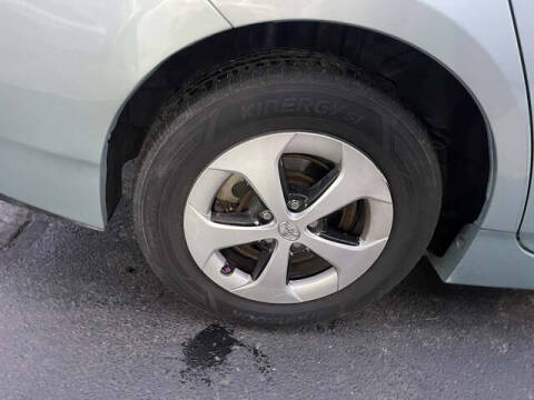 2014 Toyota Prius Five