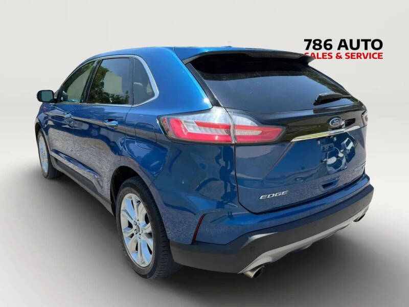 2020 Ford Edge Titanium