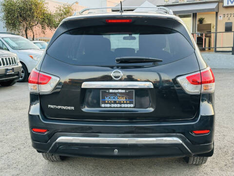 2016 Nissan Pathfinder S