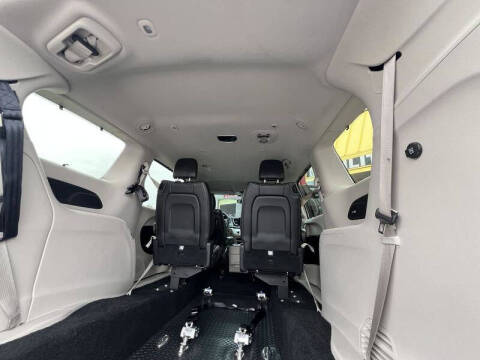 2022 Chrysler Pacifica Touring L