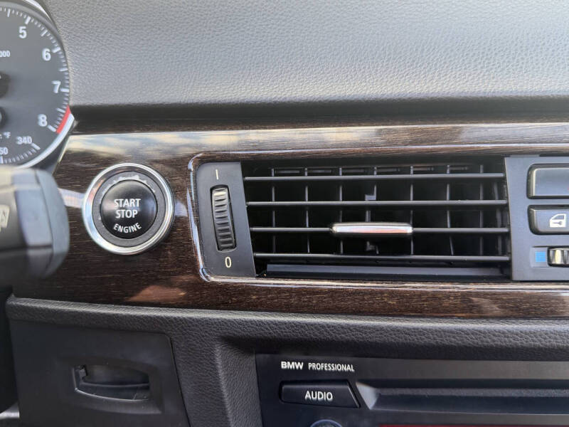 2011 BMW 3 Series 328i