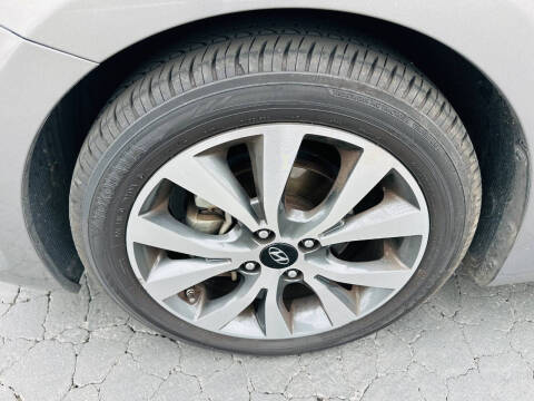 2017 Hyundai Accent Value Edition