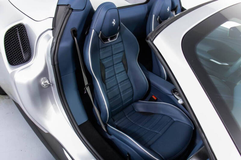 2025 Ferrari 296 GTS