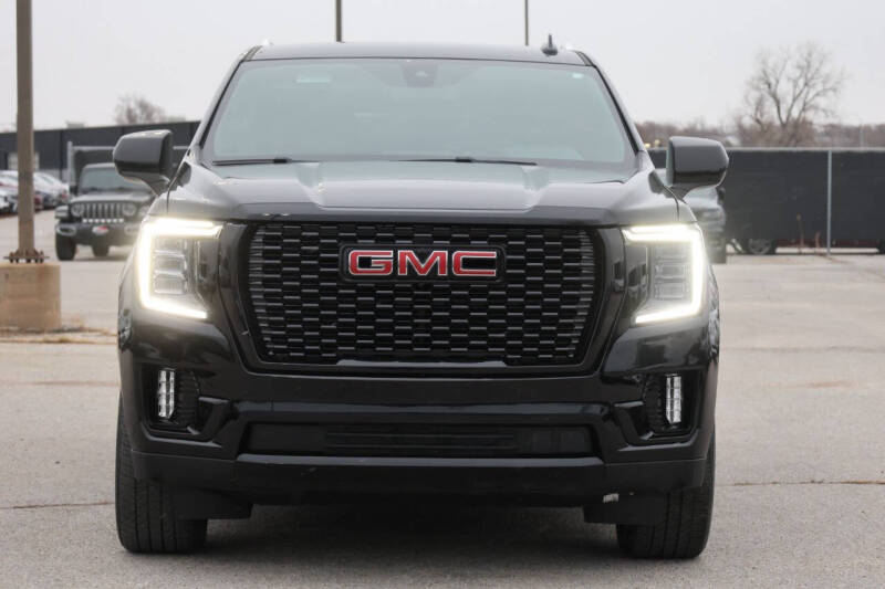 2022 GMC Yukon XL SLT