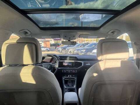 2025 Audi Q3 quattro S line Premium 45 TFSI